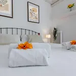 Hostly Bonaini Grand In Center * Piza