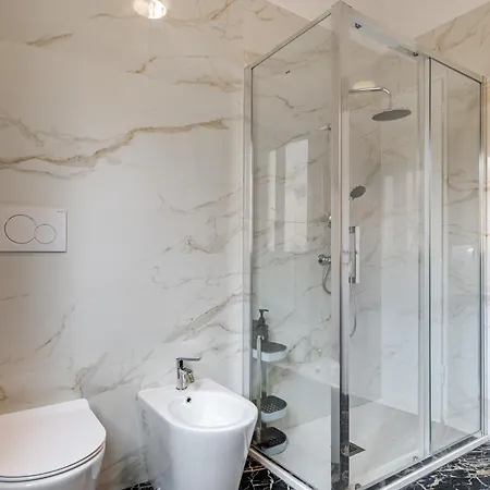 Apartamento Hostly Bonaini Grand In Center Pisa